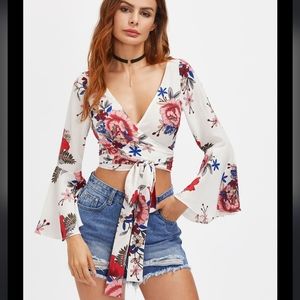 Shein, Bell sleeve floral wrap top in white and red flowers, size L never worn